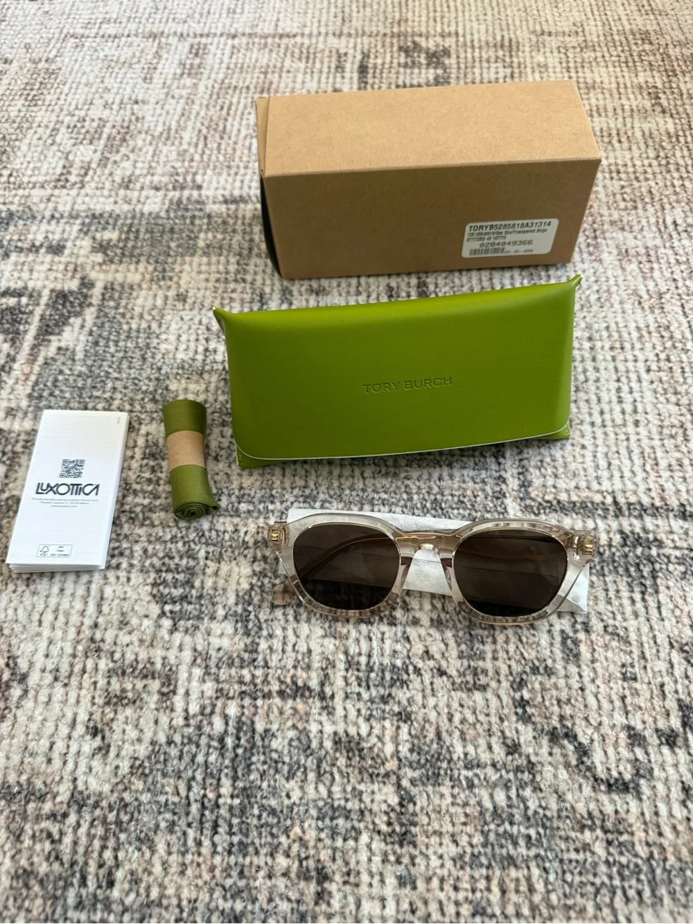 Tory Burch Kira Round Sunglasses NWT Transparent Beige